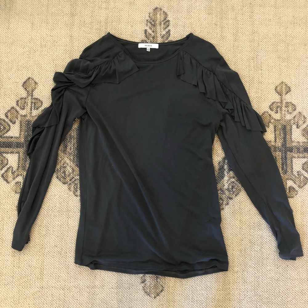 Ro & De long sleeve gray top with ruffle sleeves